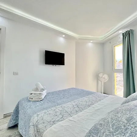 Torres De Yomely - M9g Playa de las Américas