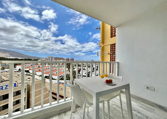 Torres De Yomely - M9g Playa de las Américas